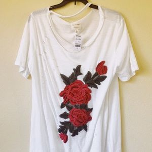 Distressed Tee w/ Rose Applique NWT